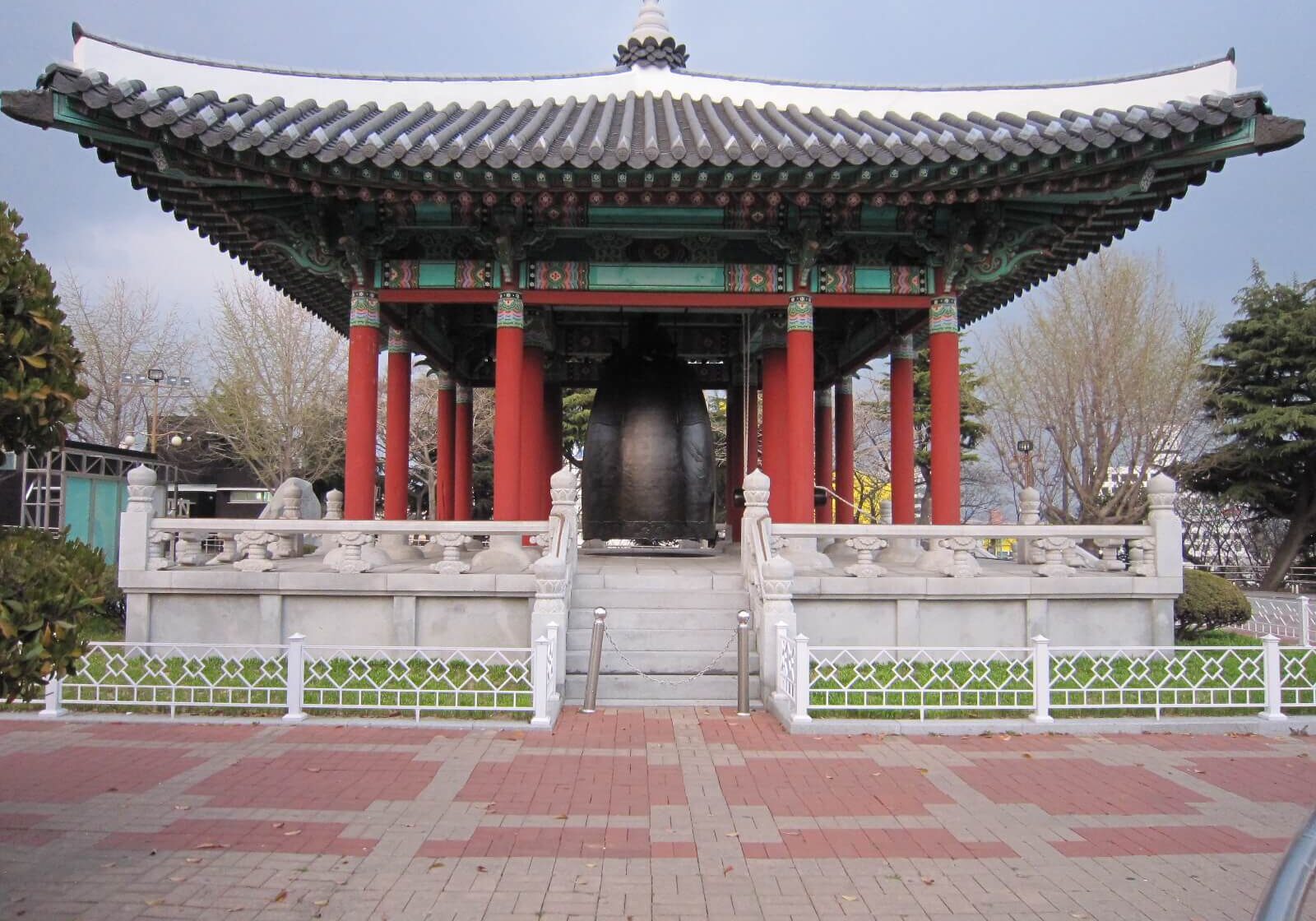 Yongdusan Park, Busan