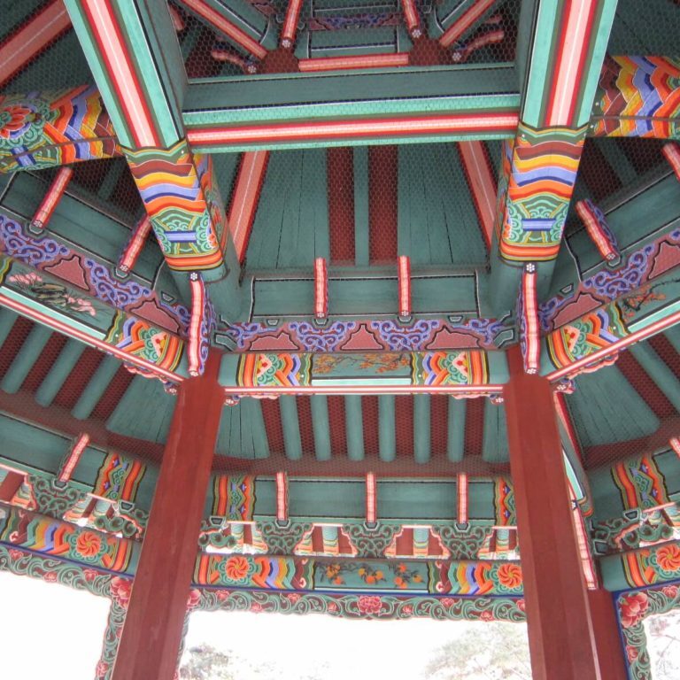 Seoul temple roof - South Korea